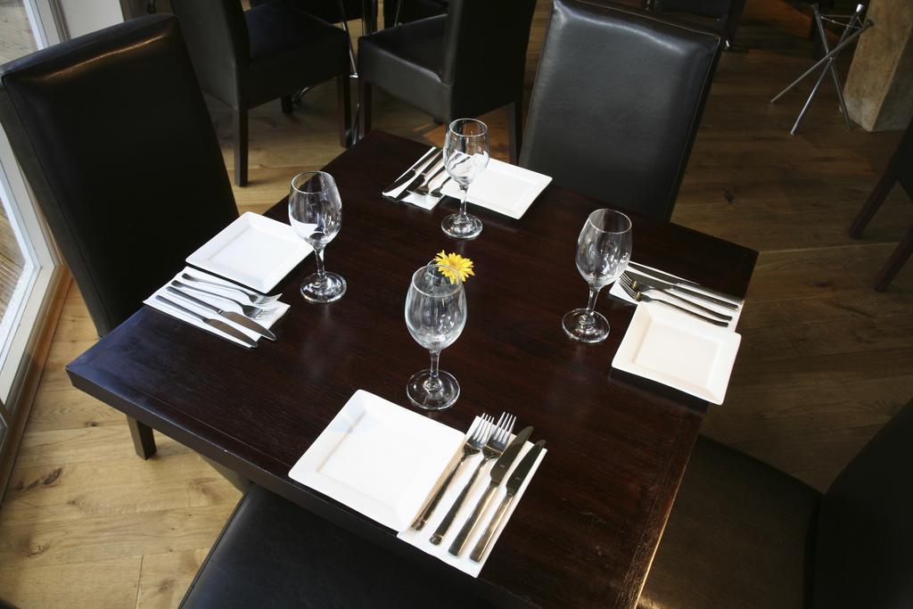 The Rester Hotel Kuwait City Ngoại thất bức ảnh